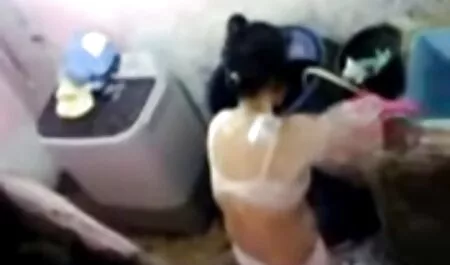 Các người đẹp của anh vuốt ve cô luân phim set nhat ban 2018 phiên và cũng đã cố gắng để đặt ngón tay của họ bên trong ẩm ướt để cố gắng để kích thích các quý điểm.