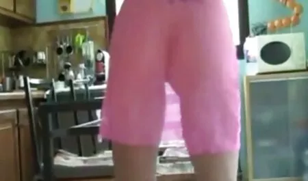 Ba chó cái hồ séc nhất ban bơi bàn