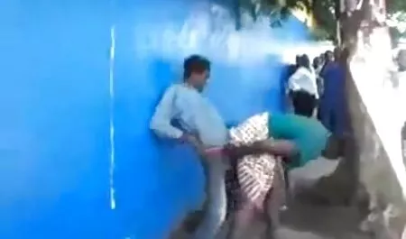 Đồ cho cô cái lỗ phim sét nhat lớn ở phía trước máy quay