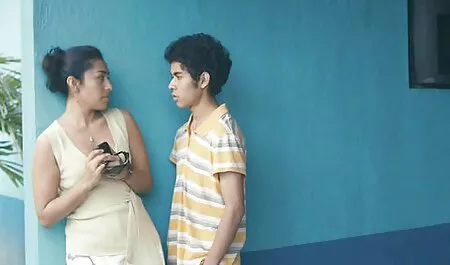 Trẻ thùng rác trên bàn, hồ bơi phim sex nhat bản không che