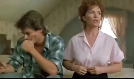 Cô clip sex nhat bản gái tóc vàng giáp xác và quần lót với rolls