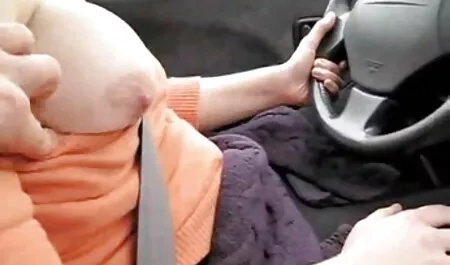 Nóng người đàn ông phim sex nhat ban xinh quay một cô gái cho ba trong một nhà chứa